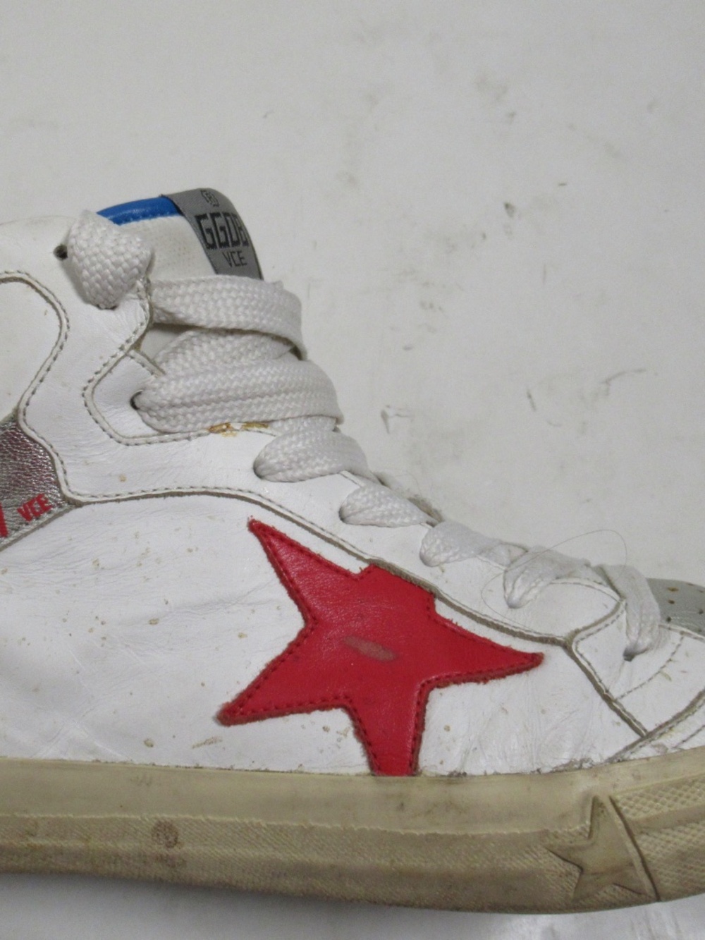 Golden Goose Men's 2.12 High Top Sneakers White Red Star 9 US / 8 UK / 42 EU